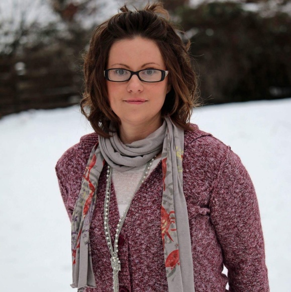 Meet your Posher, Rachel - Picture 3 of 5